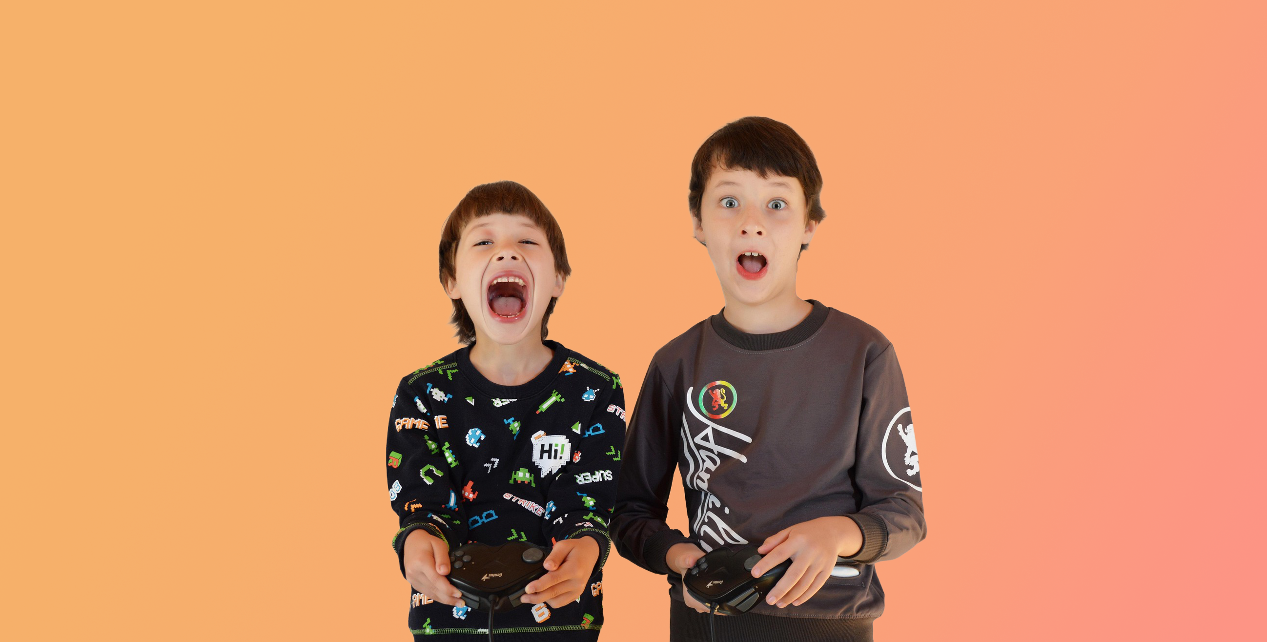 zwei glückliche Kinder